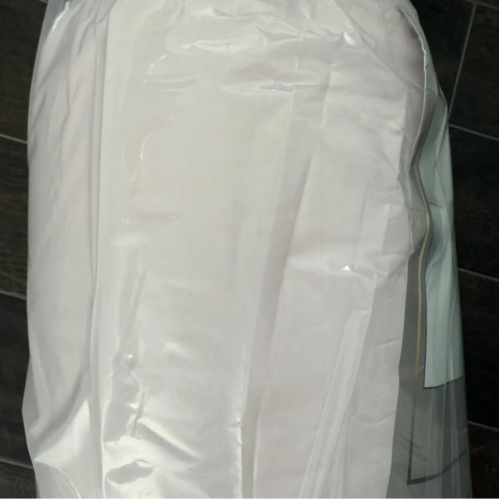 🆕 Royal Luxe King Size Microfiber Down Alternative Comforter 🌸 Light Pink –🌸NWT